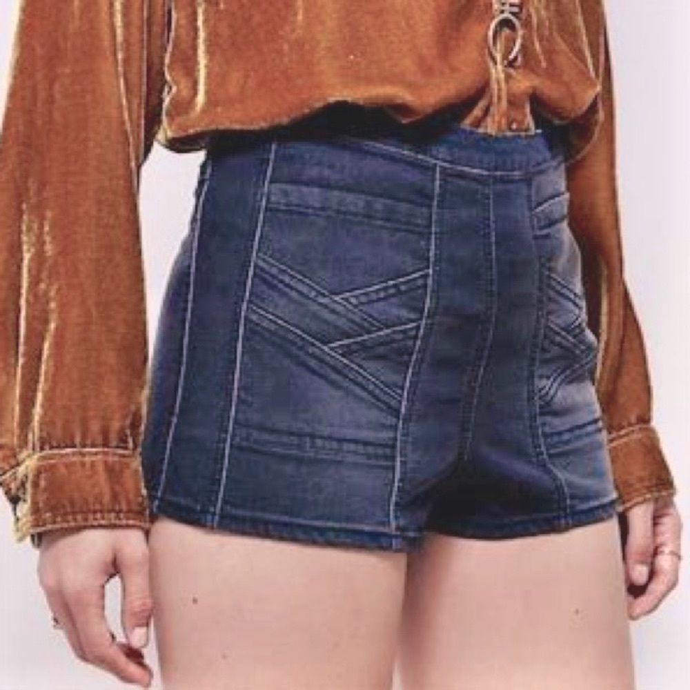 FREE PEOPLE | Radar Love High Waisted Shorts 26